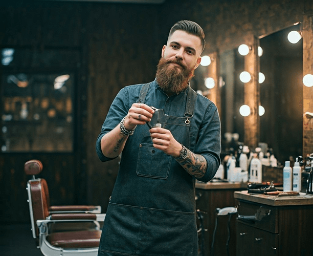 Barbeiro profissional atendendo cliente em barbearia moderna